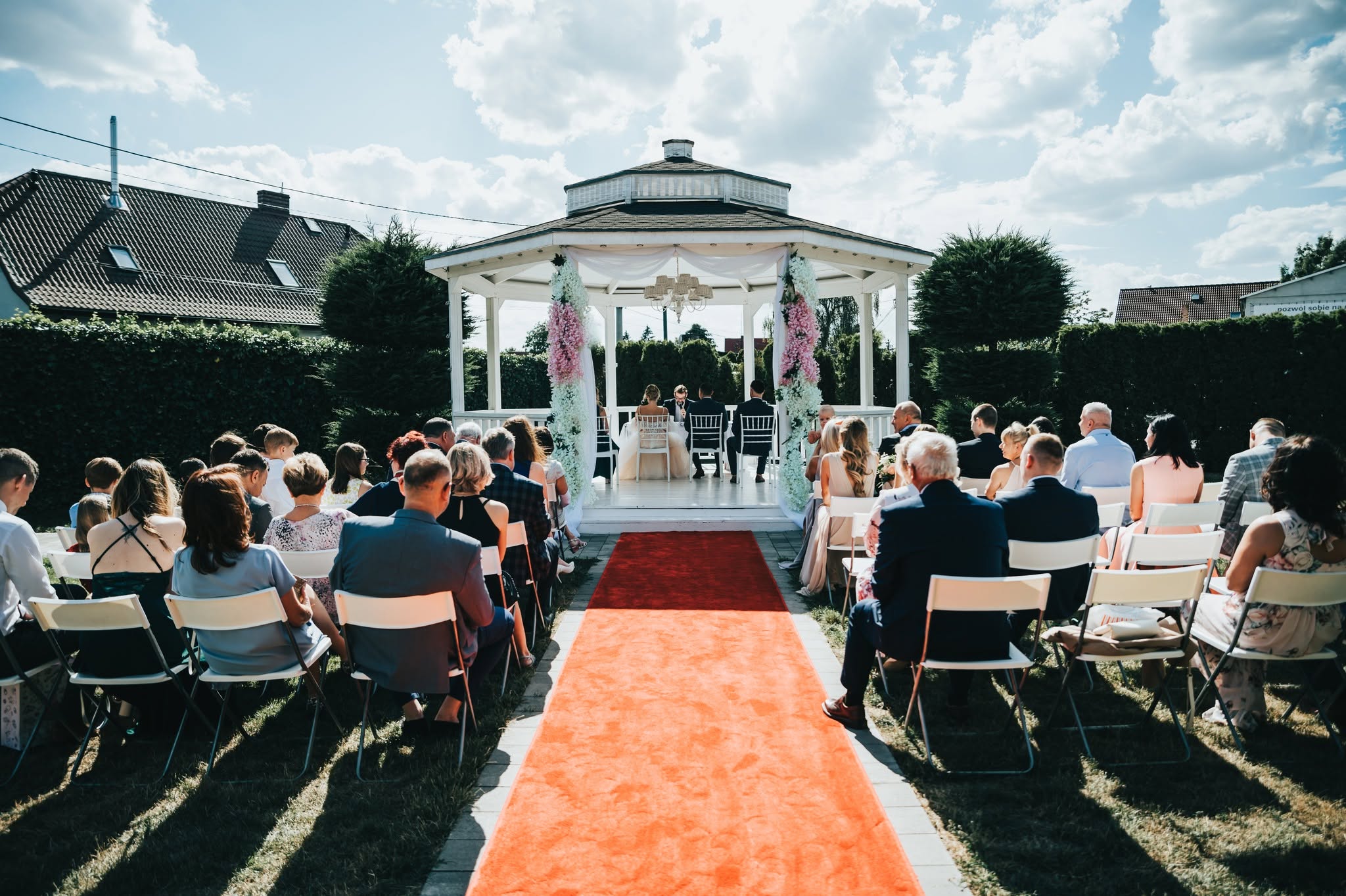 Plenerowa ceremonia ślubna prowadzona przez Marcina Jarczyńskiego